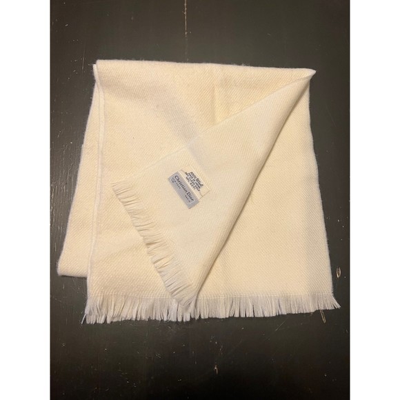 Christian Dior 100% Wool Made in Japan White lightweight scarf - Picture 1 of 3